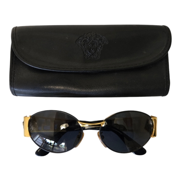 Vintage Gianni Versace Sunglasses with Original Leather Case - Picture 3 of 6